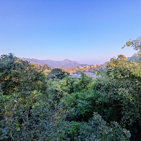 Dude Ranch Villa Mount Abu Exterior photo